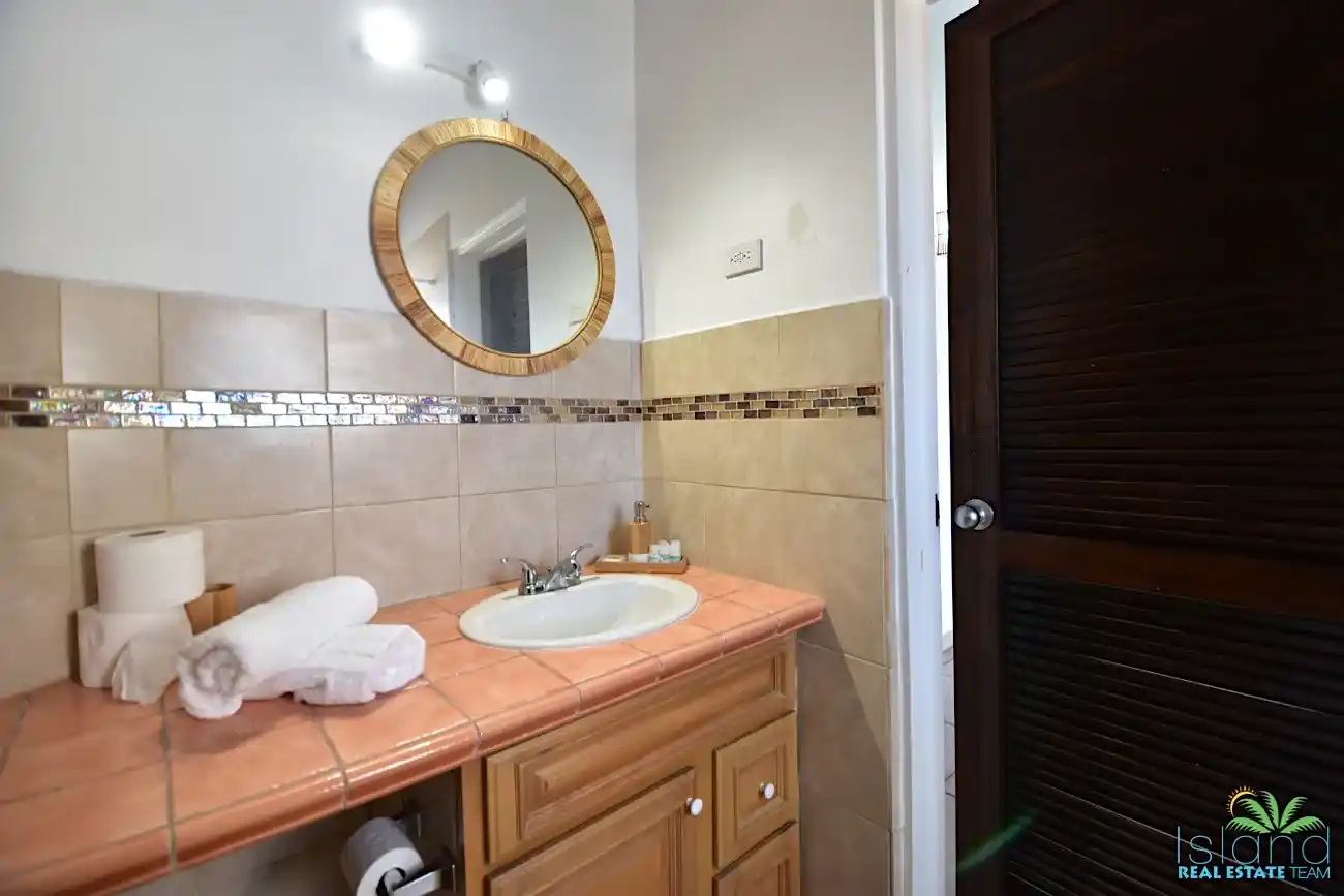 Spacious Home 22 11zon 22 11zon