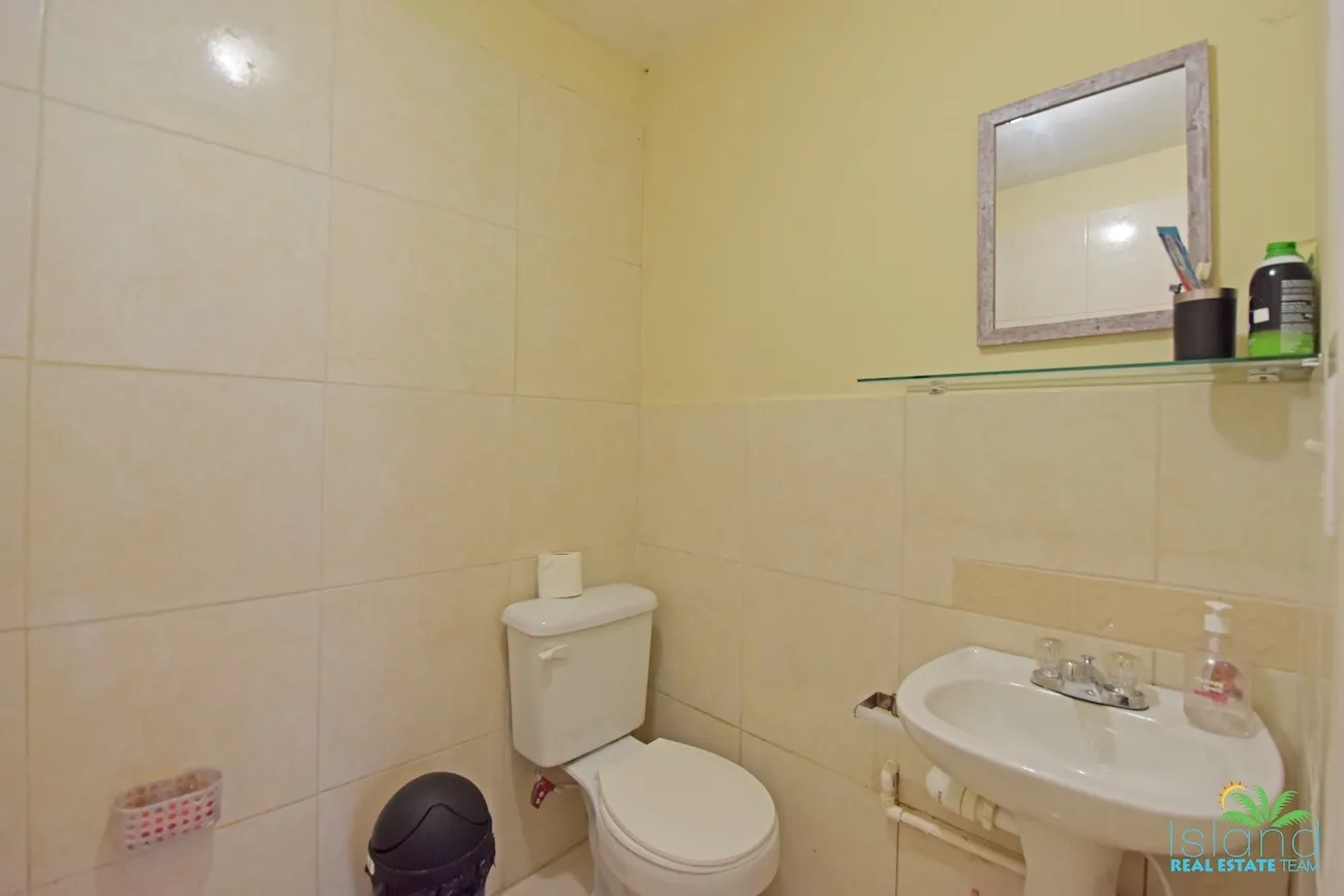 Commercial Space With Apartment In Philipsburg 4 4 11zon