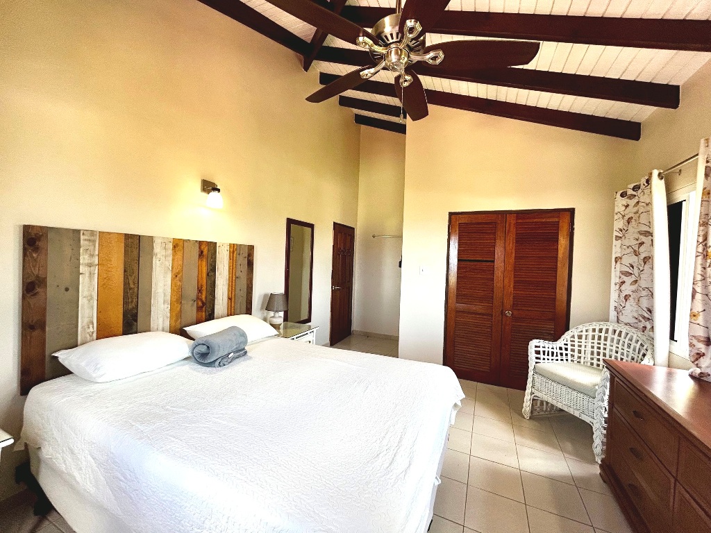 2 bedroom ocean view apartment for rent, sint maarten, pelican key 10