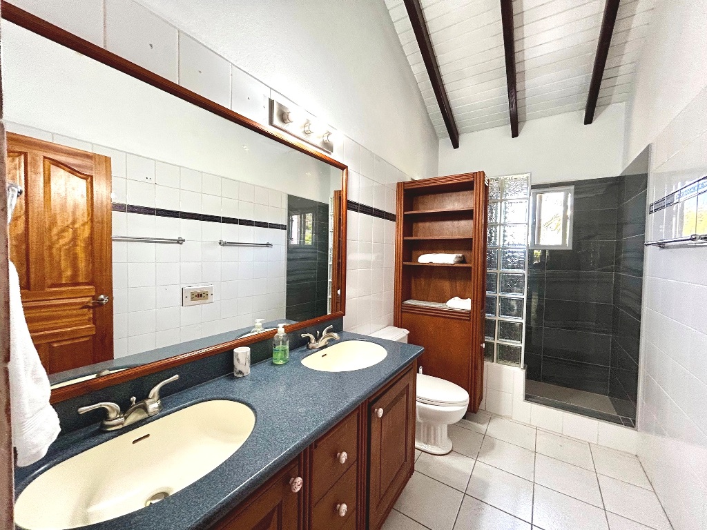 2 bedroom ocean view apartment for rent, sint maarten, pelican key 13
