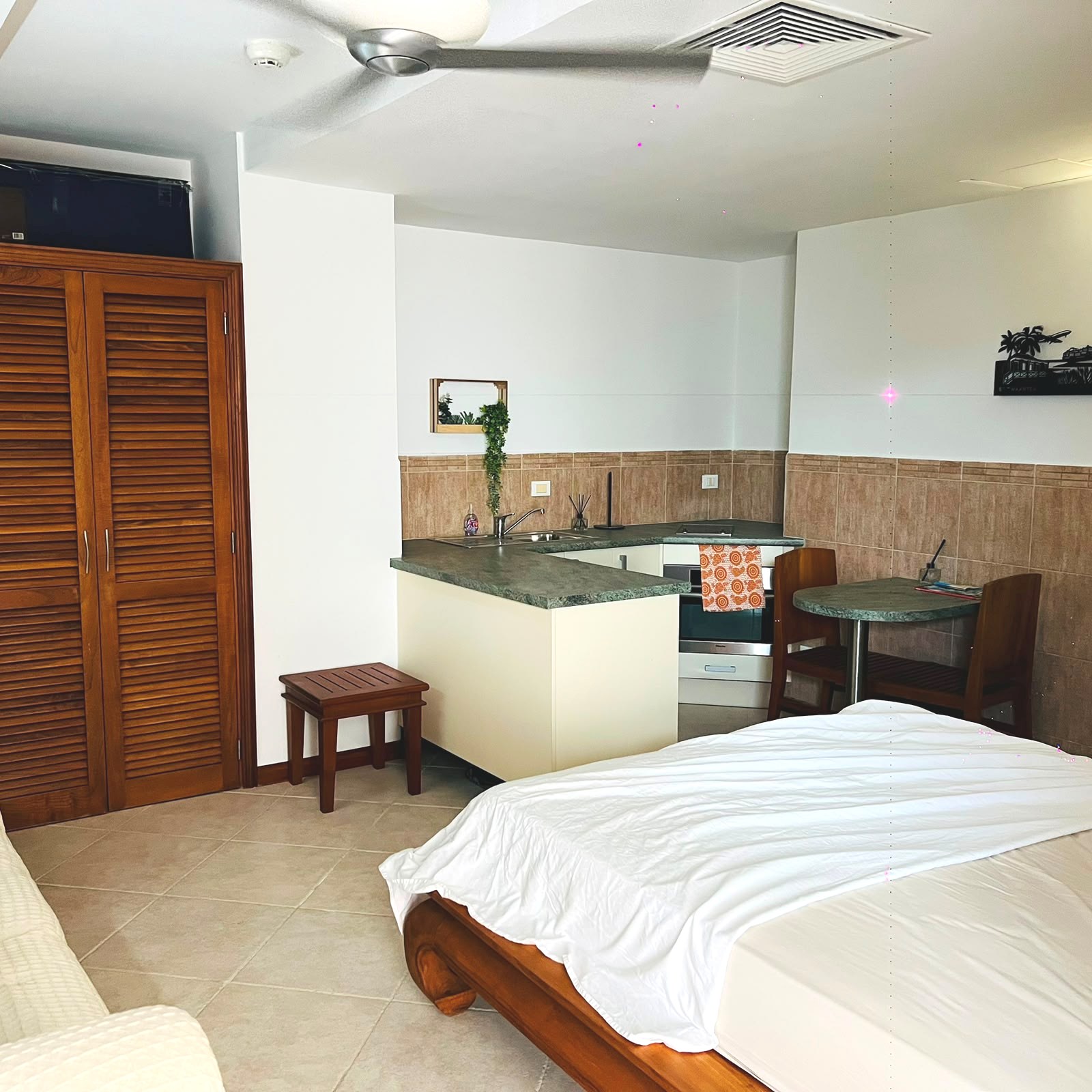 for sale, 3 bedroom lagoon view condo, st. maarten, simpson bay 8