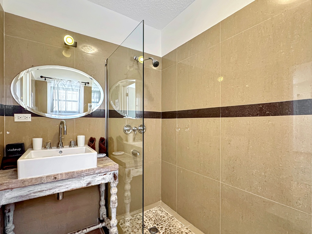 27 Bedroom 4 BA
