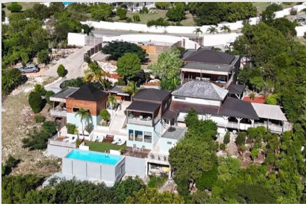 Kombawa Property