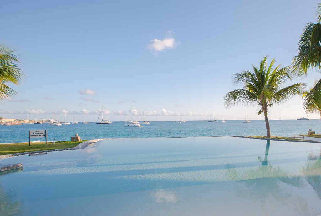 for-sale-2-bedroom-ocean-front-condo-sint-maarten-simpson-bay-1