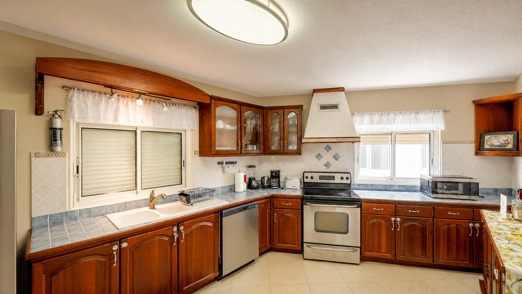 for sale in gated community of Palm Beach, sint maarten, simpson bay 11