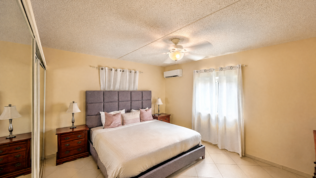 for sale in gated community of Palm Beach, sint maarten, simpson bay 15