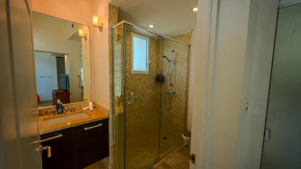 for sale in the gated development of Aqualina, 3 bedroom beachfront condo, sint maarten, simpson bay 20
