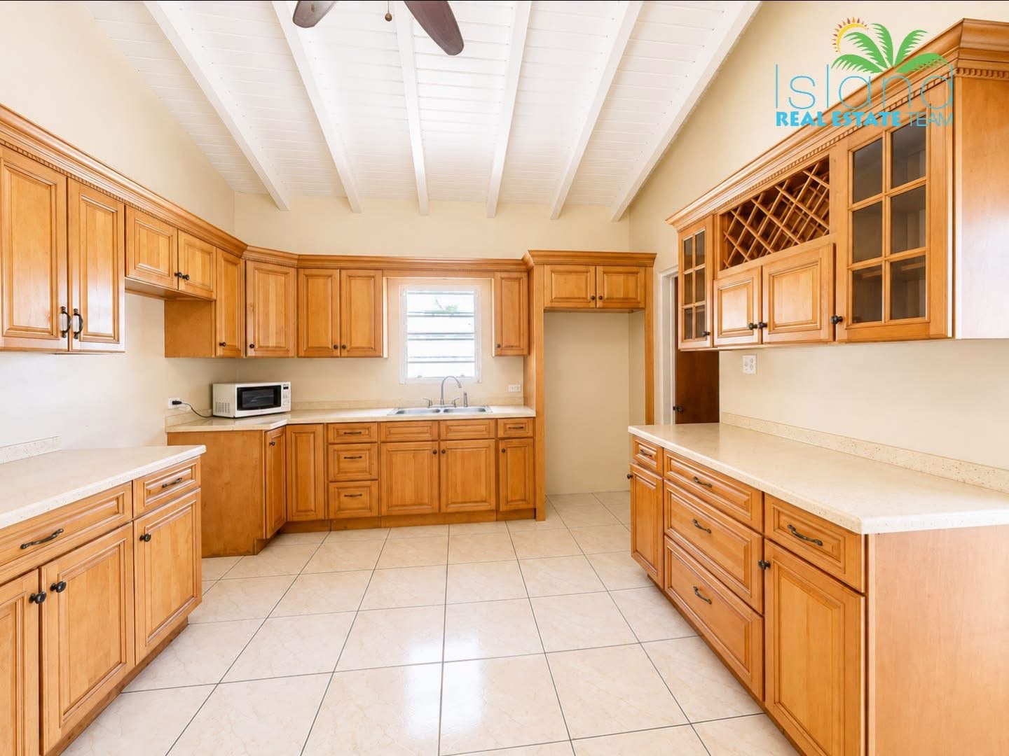 2 bedroom apartment for rent, st. maarten, guana bay 3