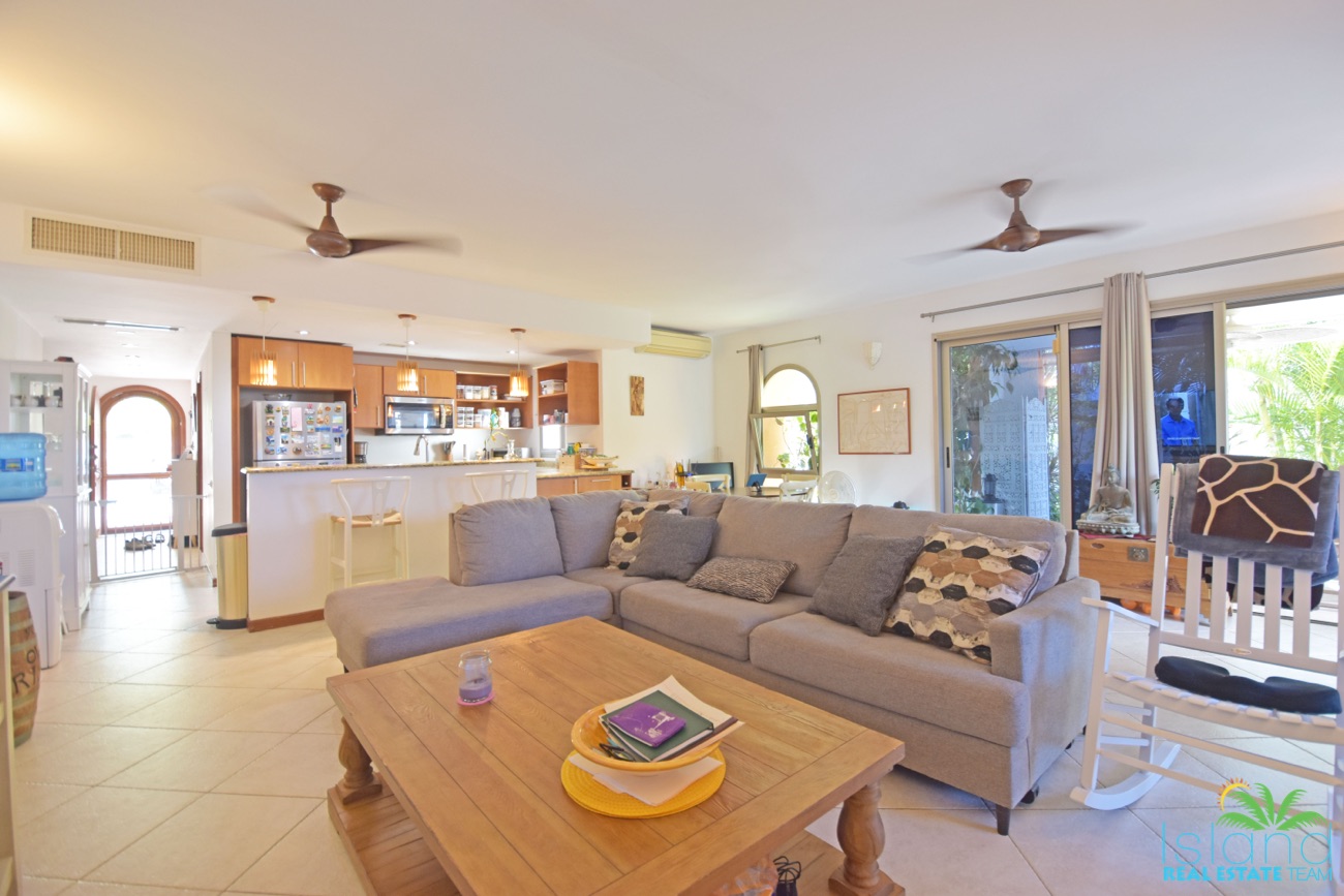 2 bedroom lagoonfront condo for sale in gated community, st. maarten, simpson bay 4