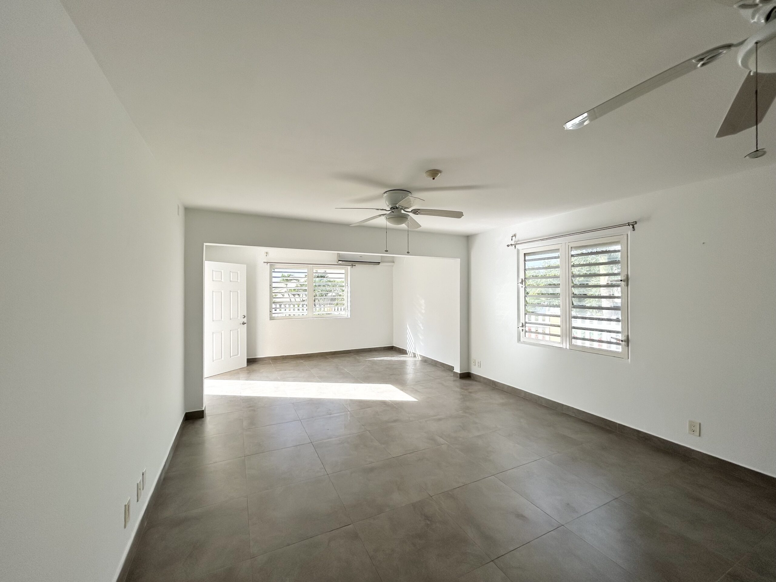 available for long-term rental, 3 bedrooms ocean view townhouse, sint maarten, pelican key 2