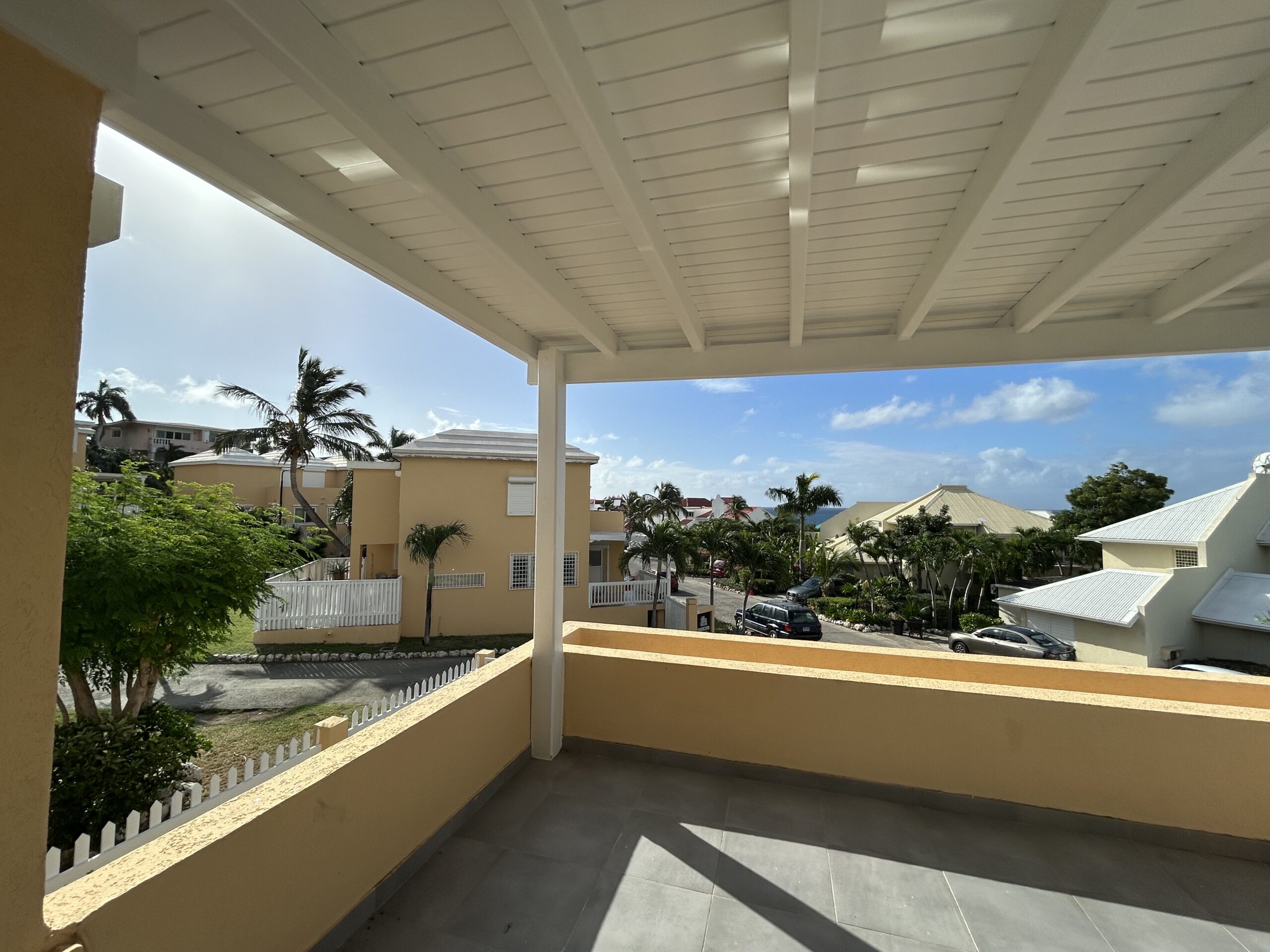 available for long-term rental, 3 bedrooms ocean view townhouse, sint maarten, pelican key 21