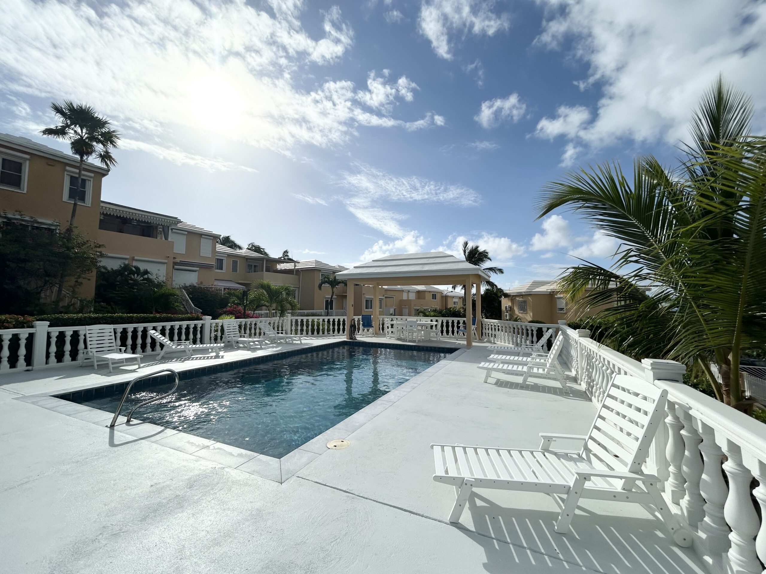 available for long-term rental, 3 bedrooms ocean view townhouse, sint maarten, pelican key 24