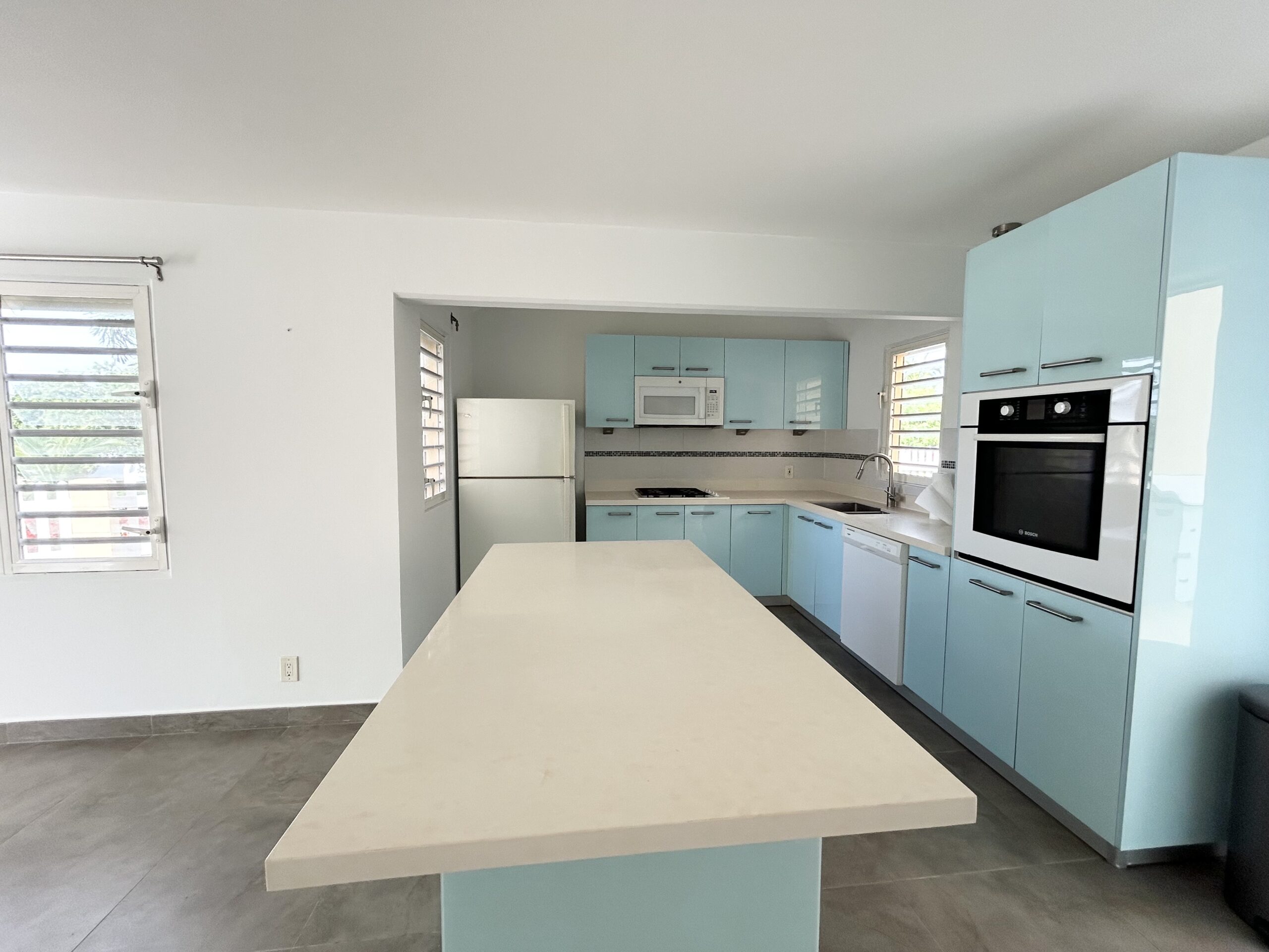 available for long-term rental, 3 bedrooms ocean view townhouse, sint maarten, pelican key 4