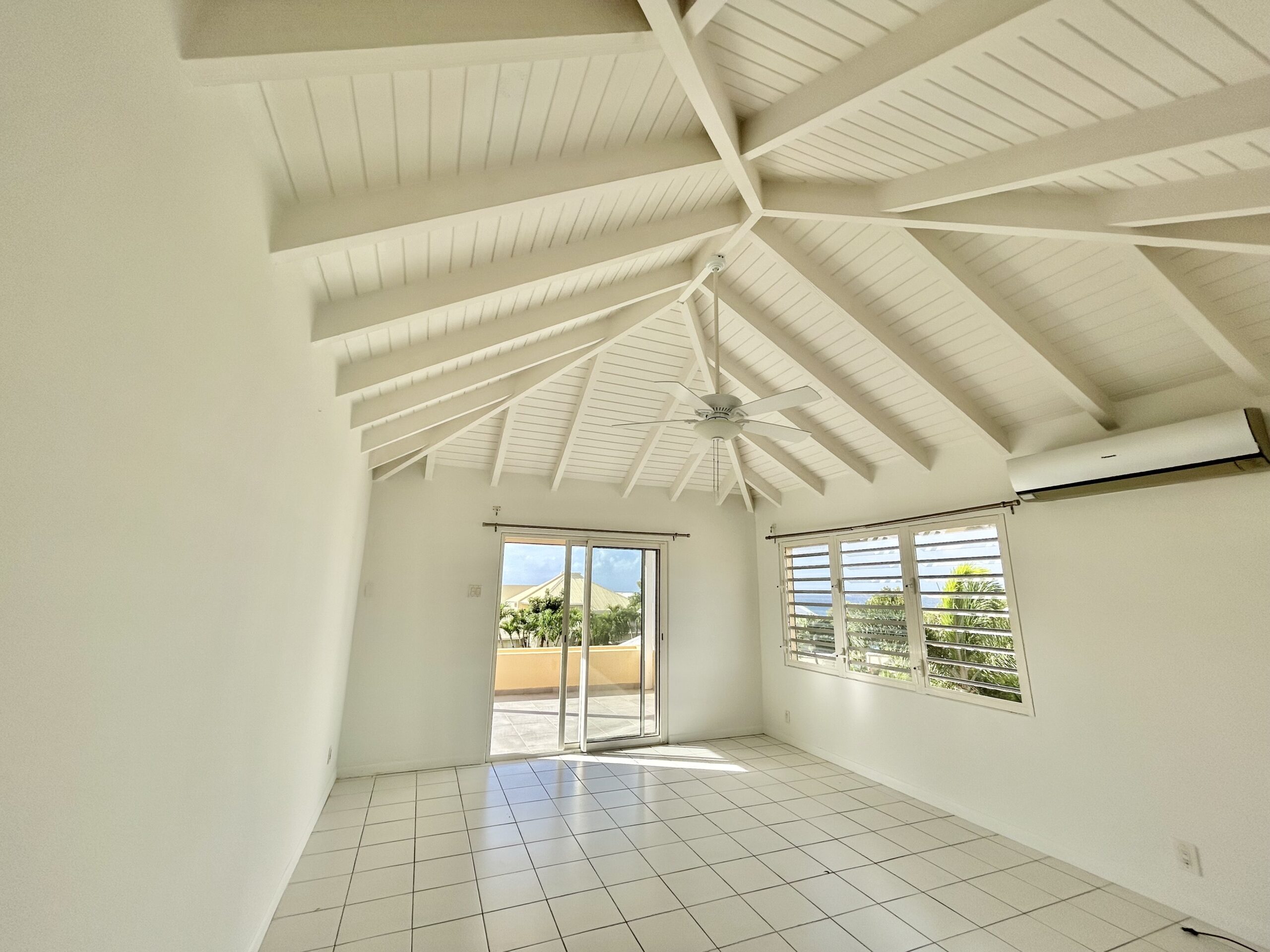 available for long-term rental, 3 bedrooms ocean view townhouse, sint maarten, pelican key 6