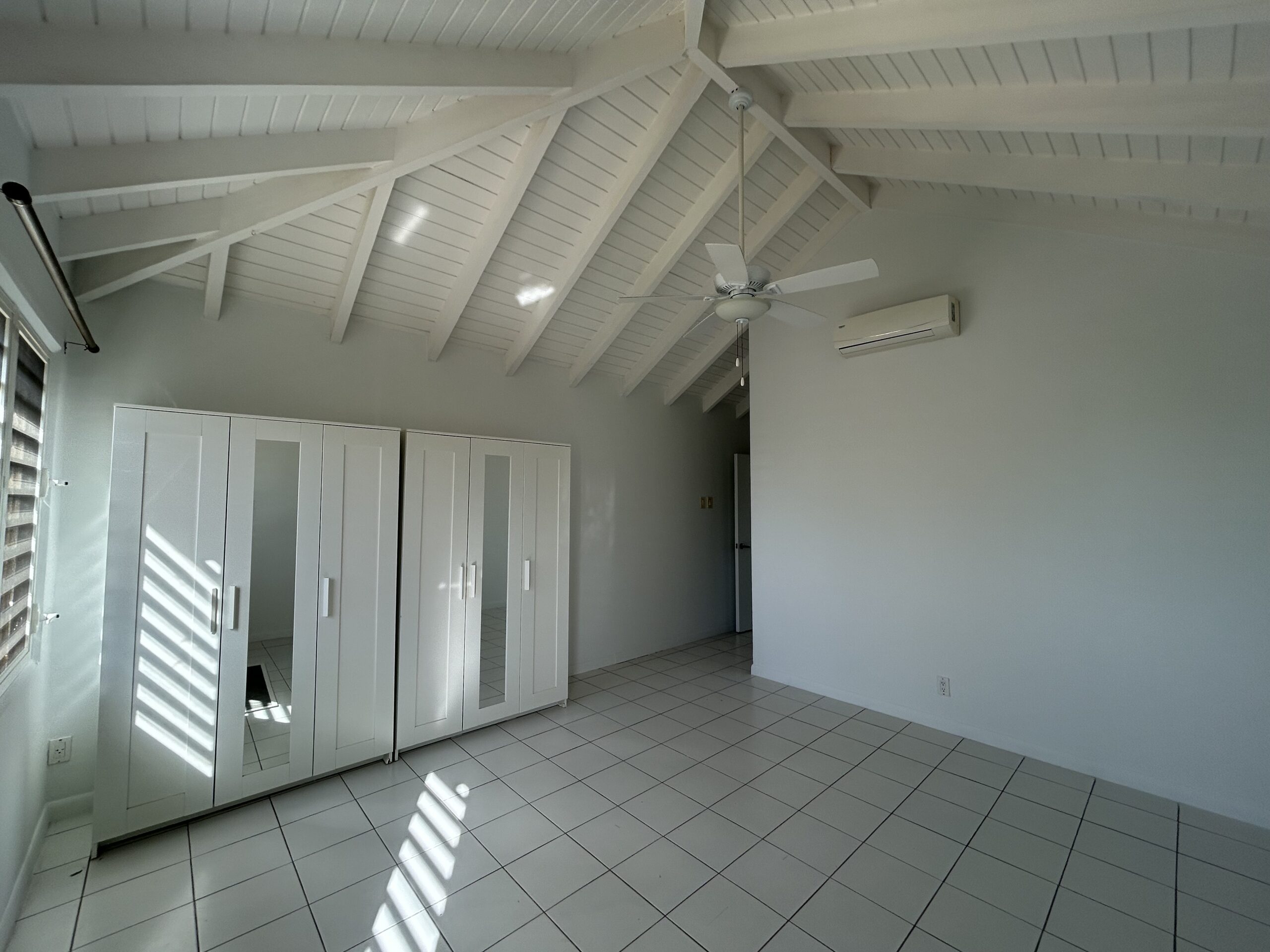 available for long-term rental, 3 bedrooms ocean view townhouse, sint maarten, pelican key 9