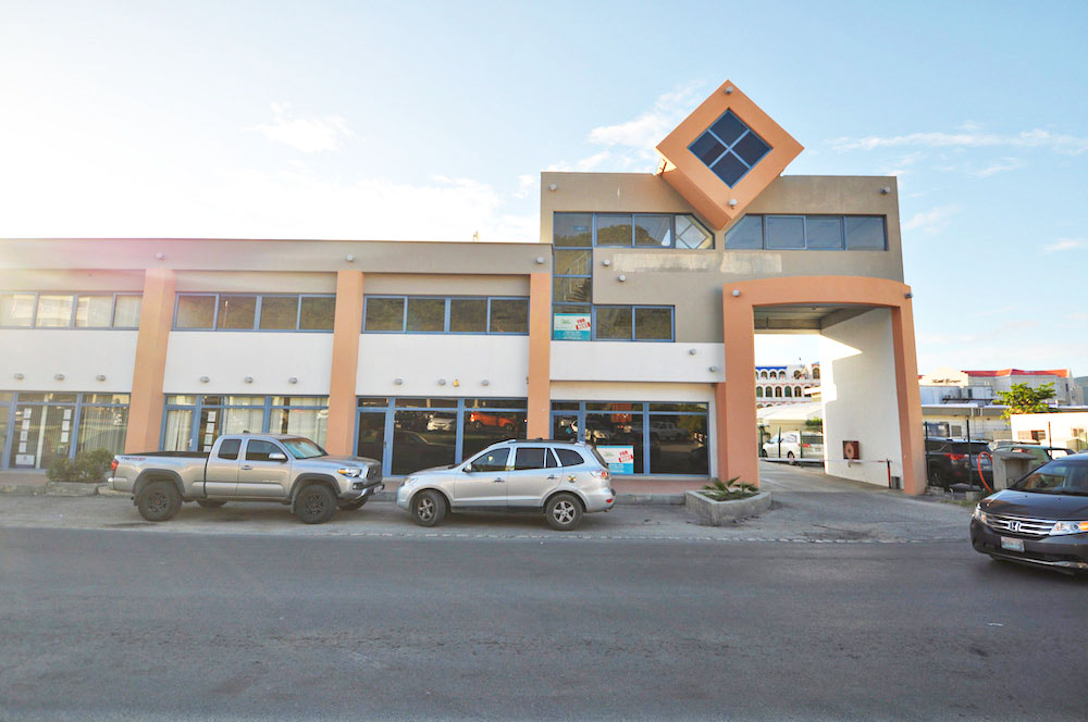 commercial-space-for-rent-philipsburg-office-building-philipsburg-st.-maarten-front 6