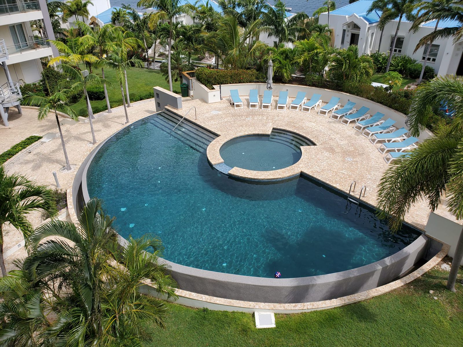 for sale, 1 bedroom, 1.5 bath ocean view condo, sint maarten, maho 21
